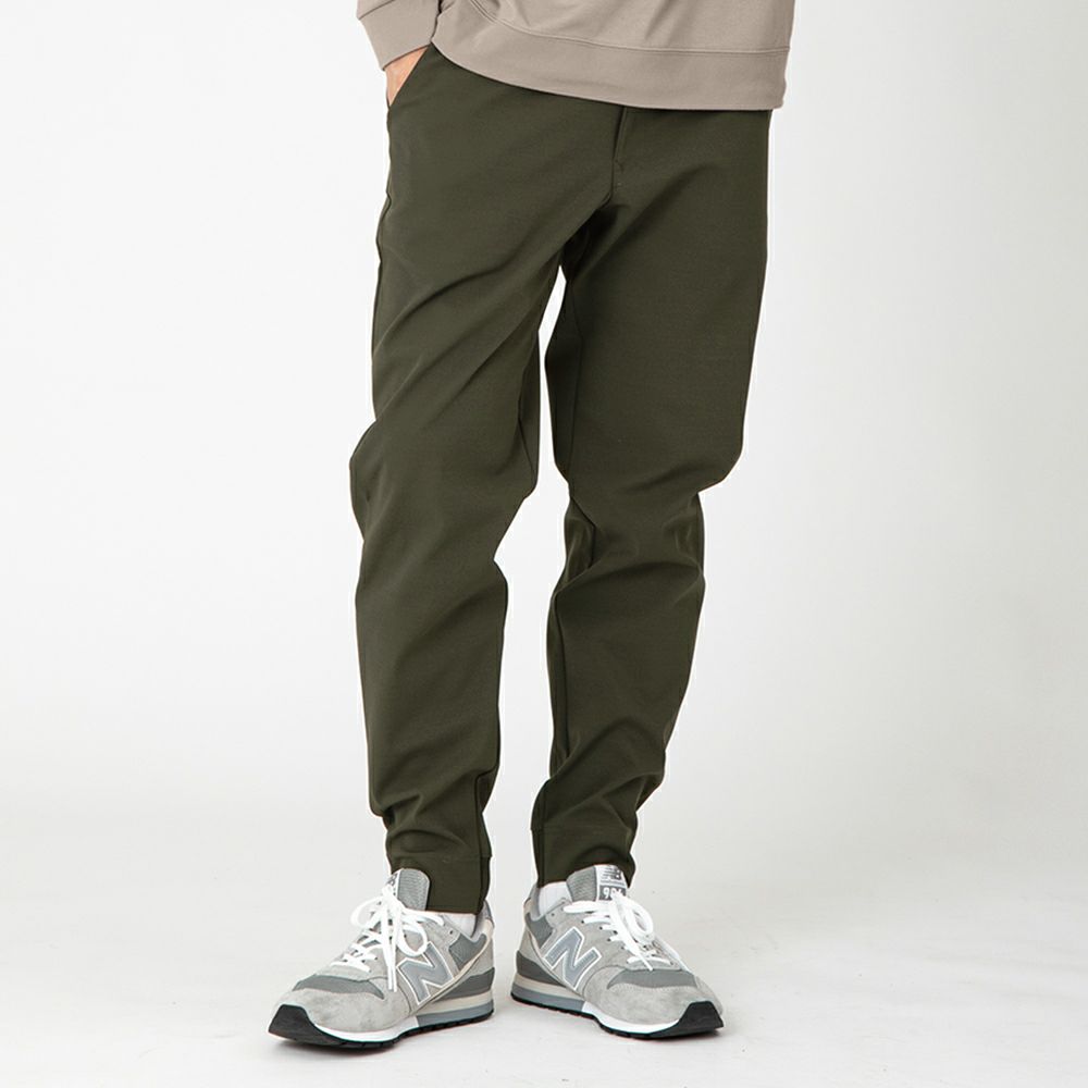 軽量ストレッチ 大人のきれいめジョガーパンツ | カジュアルパンツ